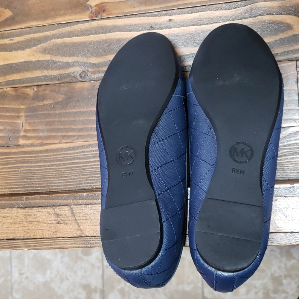 Michael Kors Women's Navy Moccasins US Size 6.5 - Picture 6 of 6